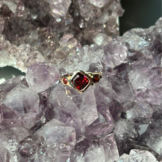 Garnet  Ring | Size 8